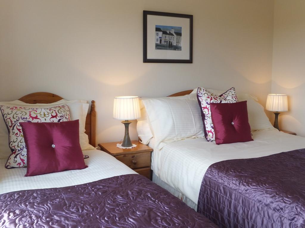 Rush Lake House Clifden Room photo