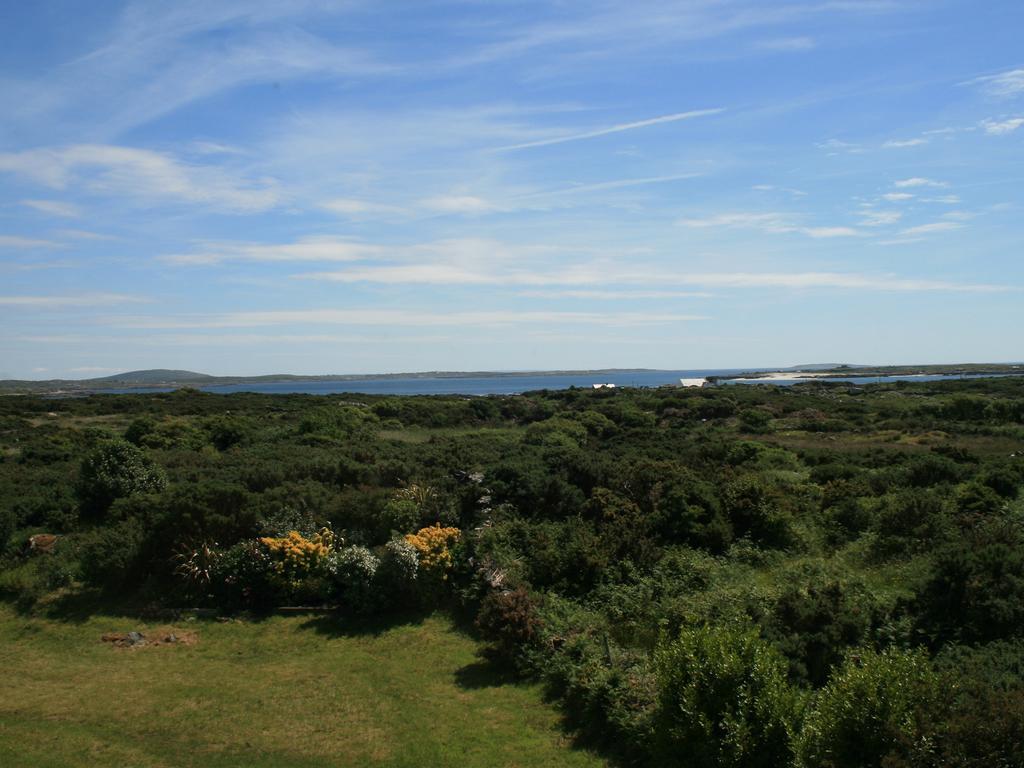 Rush Lake House Clifden Room photo