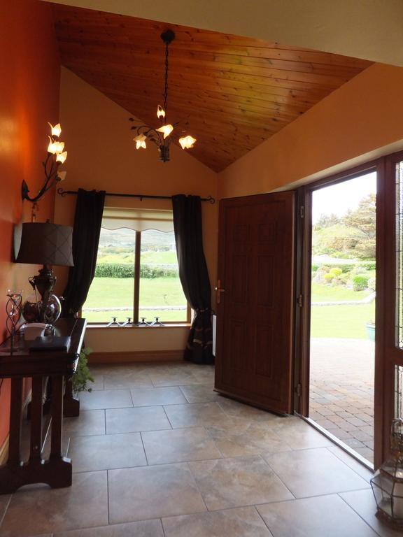 Rush Lake House Clifden Room photo
